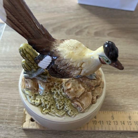 Vintage 1979 Otagiri Road Runner Hand Painted Music Box-Home On The Range - Picture 10 of 10